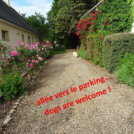 Le Logis De Brionne Hotel Exterior photo